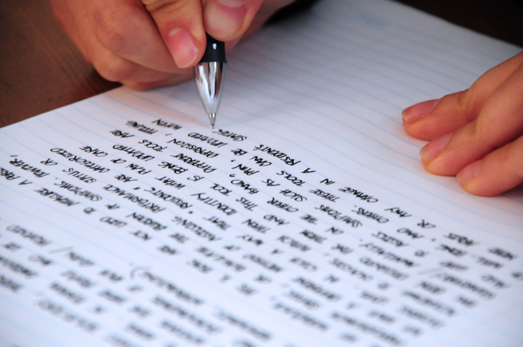 "Writing" por jjpacres | Flickr cc-by-nc-nd